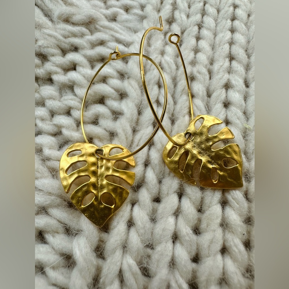 ✨Golden Monstera Leaf Hoop Earrings - Handmade & Lightweight✨